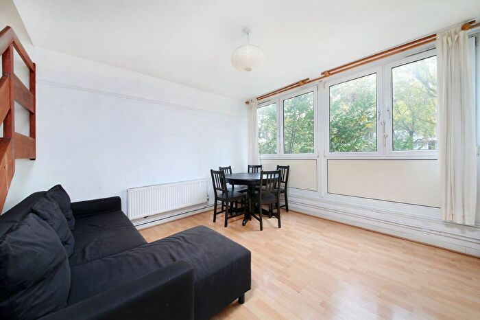4 Bedroom Flat For Sale In Holliday Square, Battersea Park, SW11