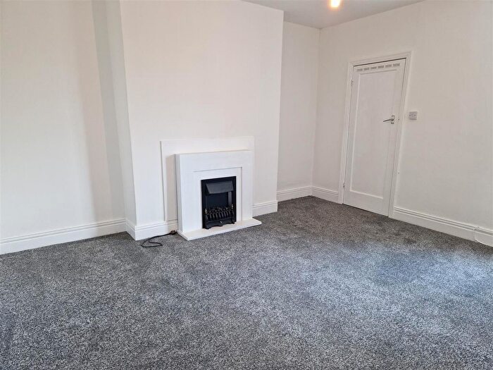 3 Bedroom Flat To Rent In Danby Gardens, Heaton, NE6