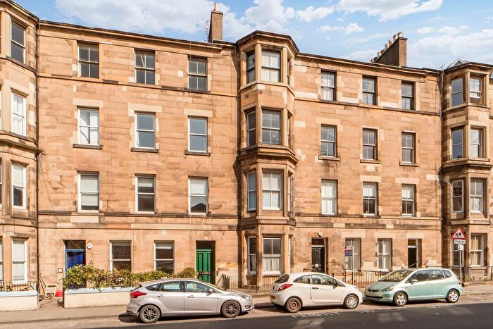 4 Bedroom Flat For Sale In Bernard Terrace, Edinburgh, EH8