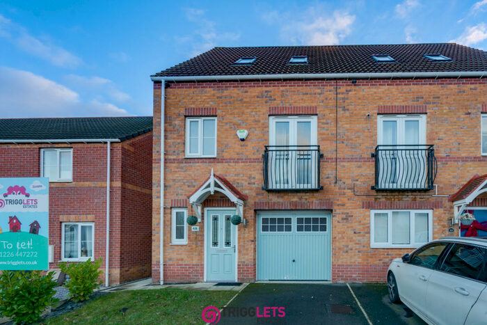 3 Bedroom Semi-Detached House To Rent In Thornham Meadows, Goldthorpe, Rotherham, South Yorkshire, S63