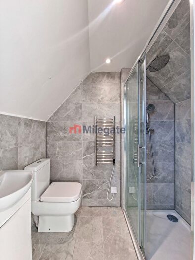 2 Bedroom Flat To Rent In Beech House Road, Croydon, CR0
