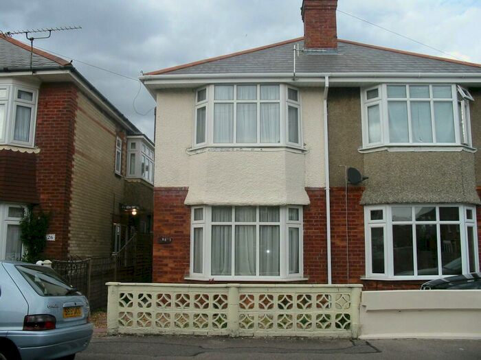 3 Bedroom House To Rent In Bedroom Semi Detached House In Charminster, BH9