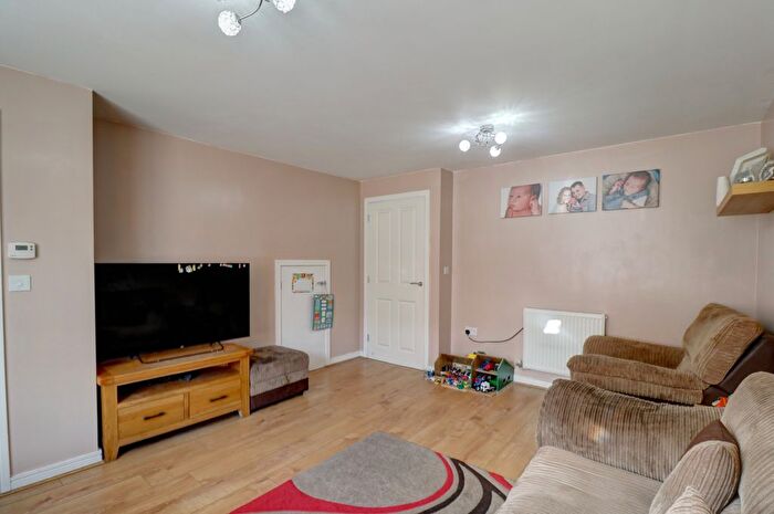 3 Bedroom End Terrace House For Sale In Mosses Farm Road, Preston, PR3