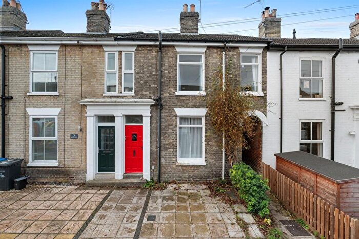 3 Bedroom Terraced House For Sale In Havelock Road, Norwich, NR2