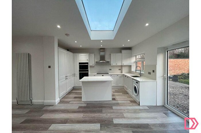 3 Bedroom Semi-Detached House To Rent In Canterbury Avenue, Sidcup, Kent, DA15