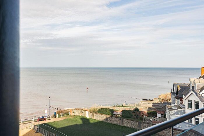 3 Bedroom Apartment For Sale In Sheringham, NR26