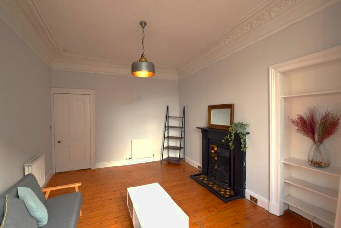 2 Bedroom Flat To Rent In Rodney Street, Canonmills, Edinburgh, EH7