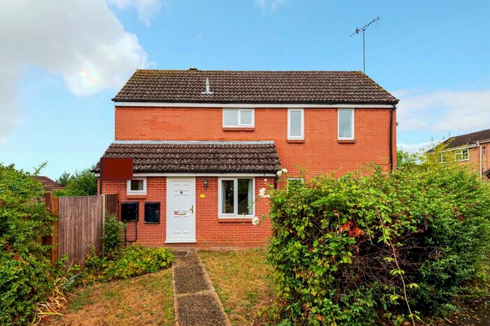 3 Bedroom Detached House To Rent In Wokingham, Berkshire, RG41