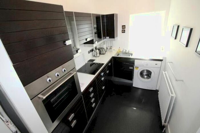 1 Bedroom Flat To Rent In Bon Accord Street, Aberdeen, AB11