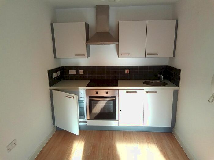1 Bedroom Flat To Rent In Lunar Development, Otley Road, Bradford, BD3