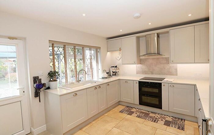 4 Bedroom Bungalow For Sale In North Street, Nr Englefield - Peaceful Hamlet On The Edge Of Englefield Estate, RG7