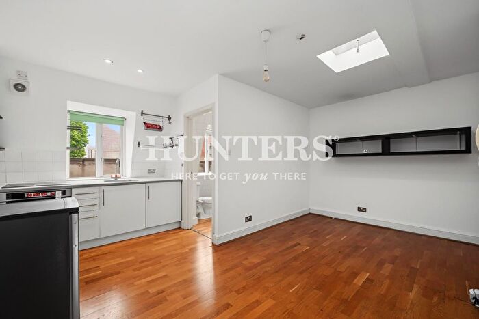 1 Bedroom Flat For Sale In Camden Street, Camden, London, NW1