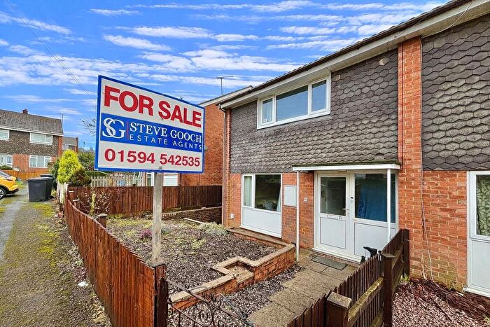 2 Bedroom End Of Terrace House For Sale In North Avenue, Drybrook, GL17