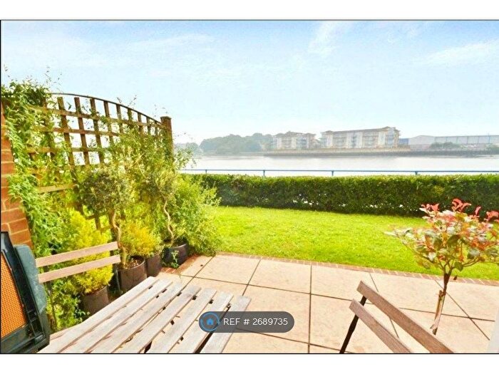 1 Bedroom Flat To Rent In Horseshoe Bridge, Southampton, SO17