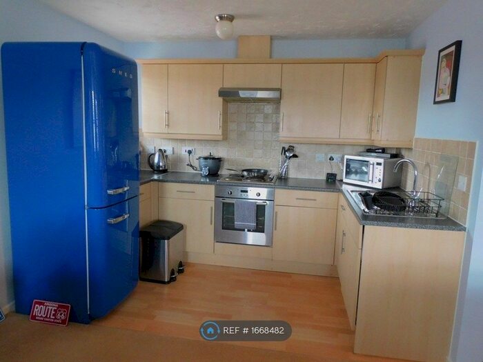 2 Bedroom Flat To Rent In Somerset Hall, London, N17