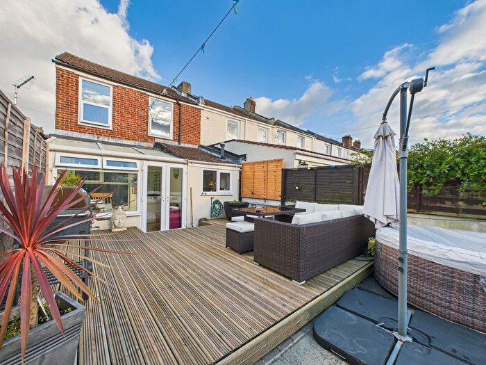 3 Bedroom End Of Terrace House For Sale In Hollam Road, Southsea, PO4