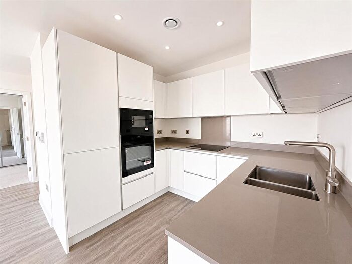2 Bedroom Flat To Rent In Marleigh, Cambridge, CB5