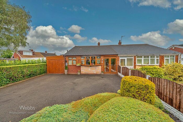 2 Bedroom Semi-Detached Bungalow For Sale In Huthill Lane, Great Wyrley, Walsall, WS6
