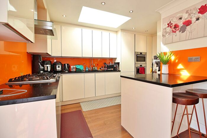 6 Bedroom End Of Terrace House To Rent In Clayton Road, Isleworth, TW7