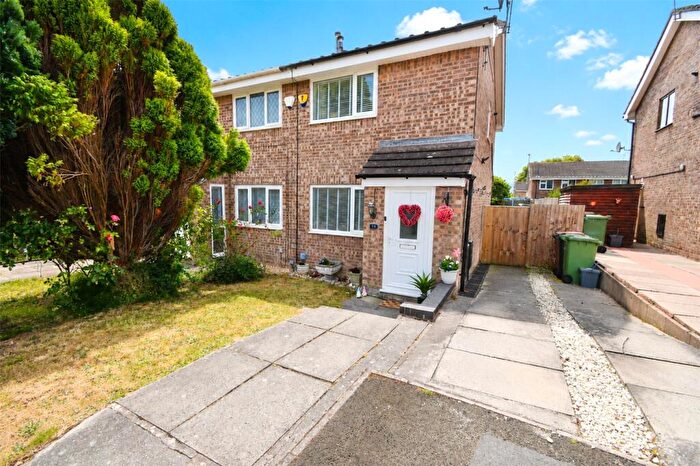 2 Bedroom Semi Detached House For Sale In Iffley Close, Saughall Massie, Wirral, CH49