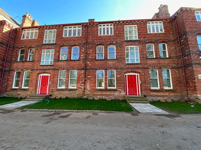 2 Bedroom Apartment To Rent In Park Terrace, Waterloo, Liverpool, L22