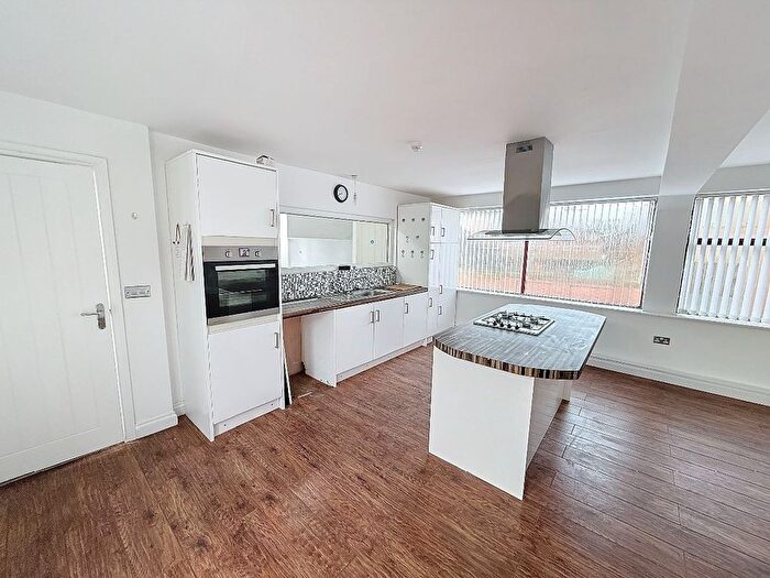 3 Bedroom Flat To Rent In Flat C, Portland House, Church Street, Stoke-On-Trent, ST4