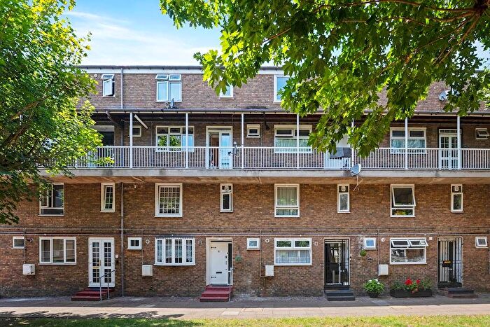 3 Bedroom Flat For Sale In London, E14