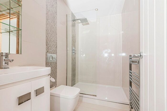 3 Bedroom Terraced House For Sale In Fartown, Pudsey, LS28
