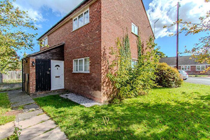 1 Bedroom Maisonette For Sale In Sycamore Close, Burbage, LE10