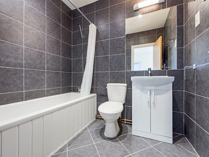 1 Bedroom Studio To Rent In Winchester Street, Town Centre, Basingstoke, RG21