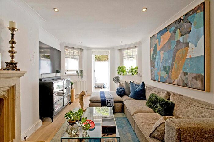 2 Bedroom Apartment For Sale In Willow Road, Hampstead, NW3