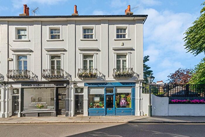 2 Bedroom Maisonette For Sale In Victoria Grove, Kensington Gate, W8