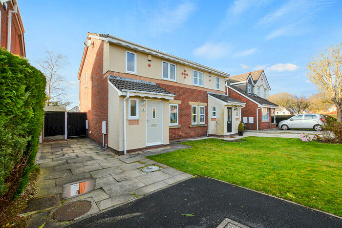 3 Bedroom Semi-Detached House To Rent In Crowell Way, Walton-le-dale, PR5