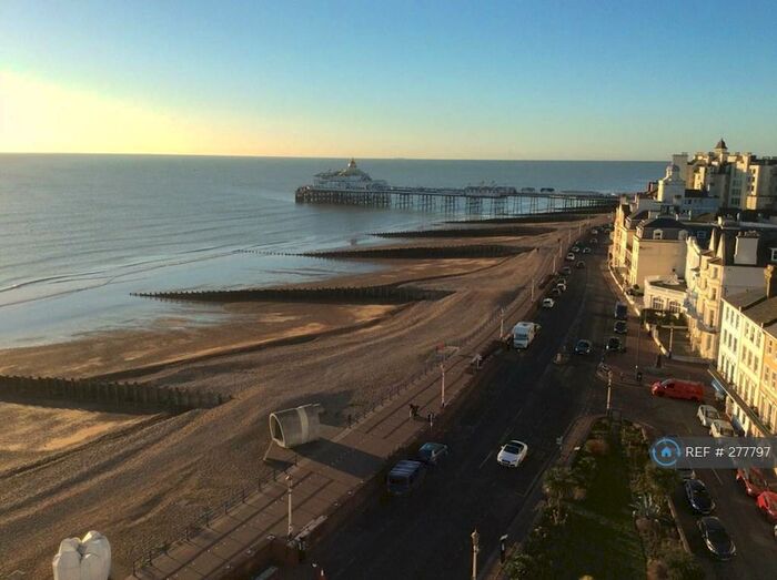 3 Bedroom Flat To Rent In Metropole Court, Eastbourne, BN22
