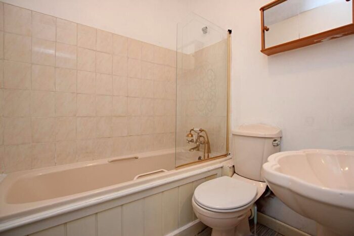 6 Bedroom Semi-Detached House To Rent In Station Road, Filton, Bristol, BS34