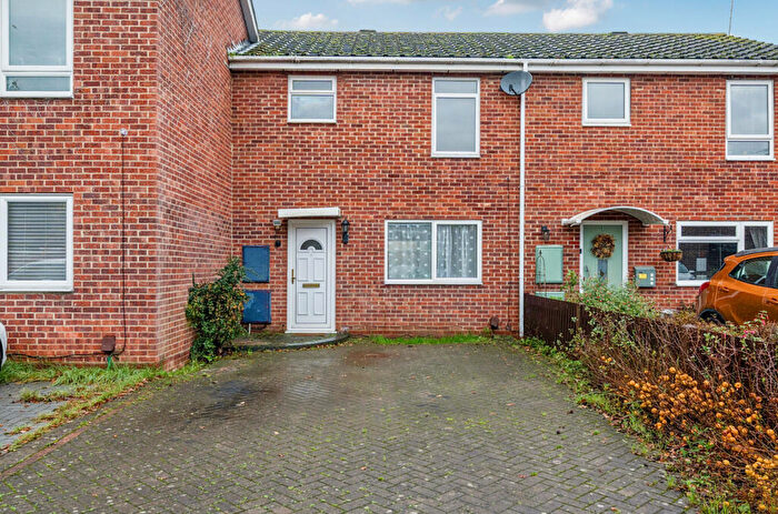 3 Bedroom Terraced House For Sale In Dyram Close, Boyatt Wood, Hampshire, SO50