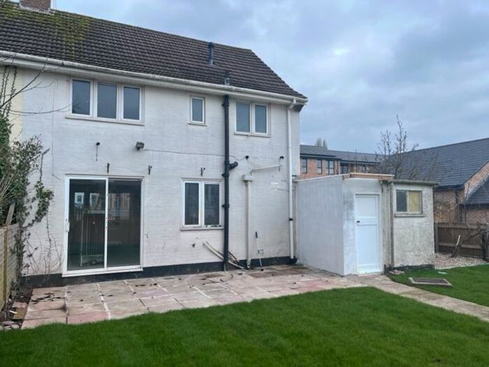 3 Bedroom Property To Rent In Dorchester Road, Taunton, TA2