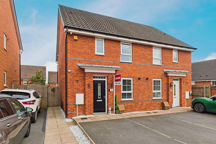 3 Bedroom Semi-Detached House For Sale In Freeman Drive, Hednesford, Cannock, WS12