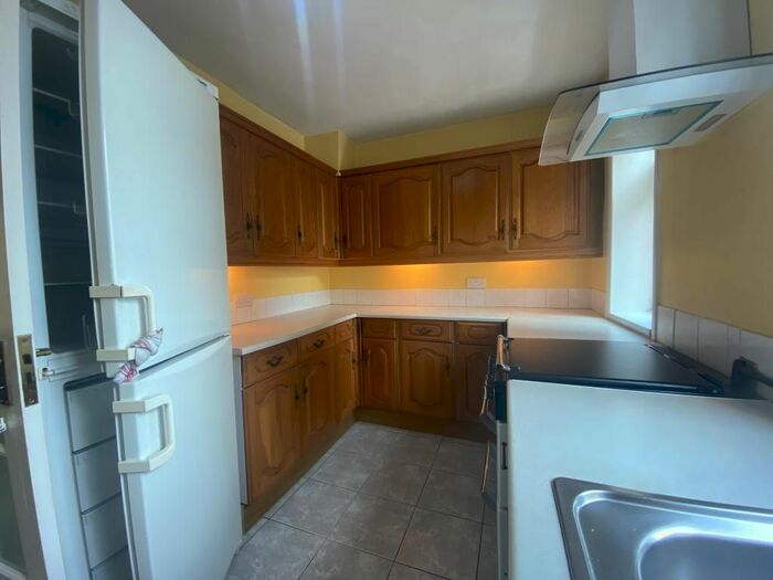 3 Bedroom Semi-Detached House To Rent In Harrison Road, Southampton, SO17