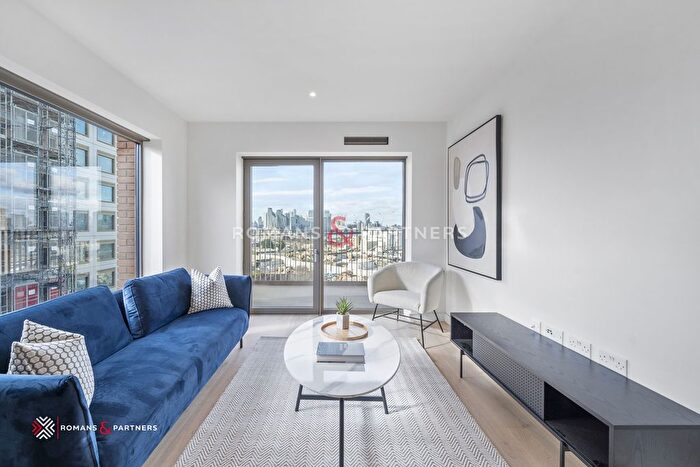 2 Bedroom Flat To Rent In Mill Building, Riverscape, E16