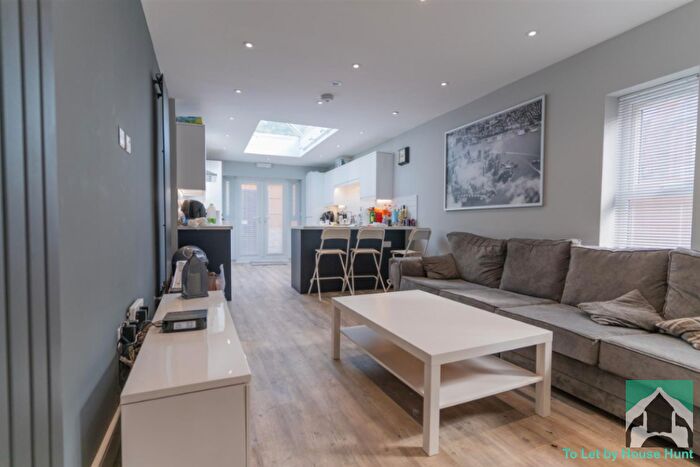 7 Bedroom Terraced House To Rent In Coronation Road, Birmingham, B29