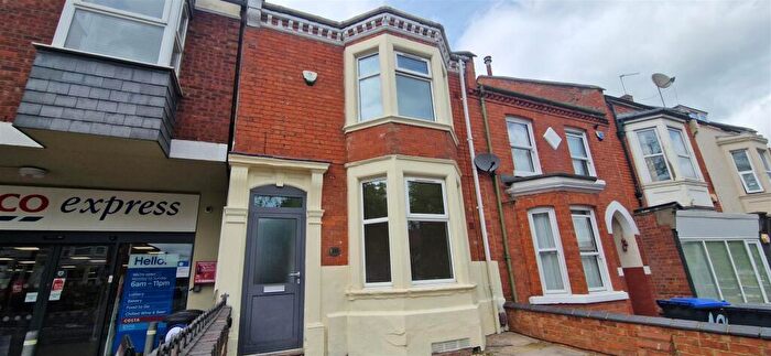 4 Bedroom House To Rent In Kingsley Park Terrace -, NN2