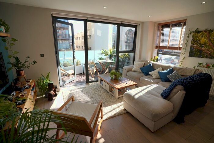 2 Bedroom Flat To Rent In Singapore Road, London, W13