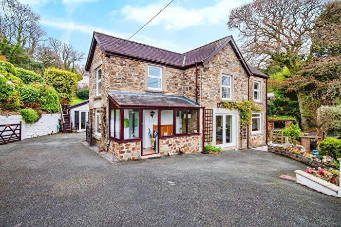 3 Bedroom Detached House For Sale In Amroth, Narberth, Pembrokeshire, SA67