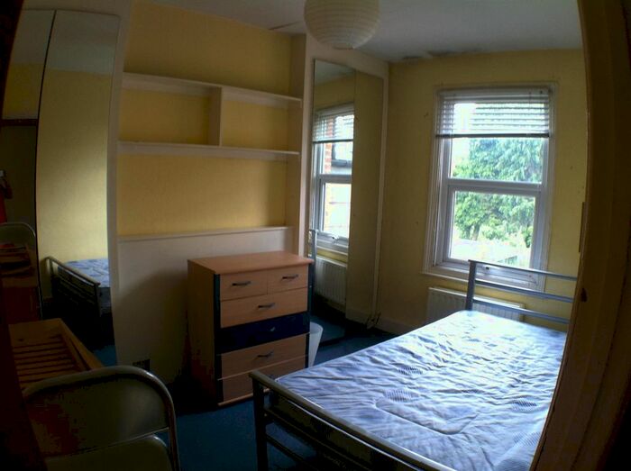 5 Bedroom Property To Rent In James Street, Oxford, OX4