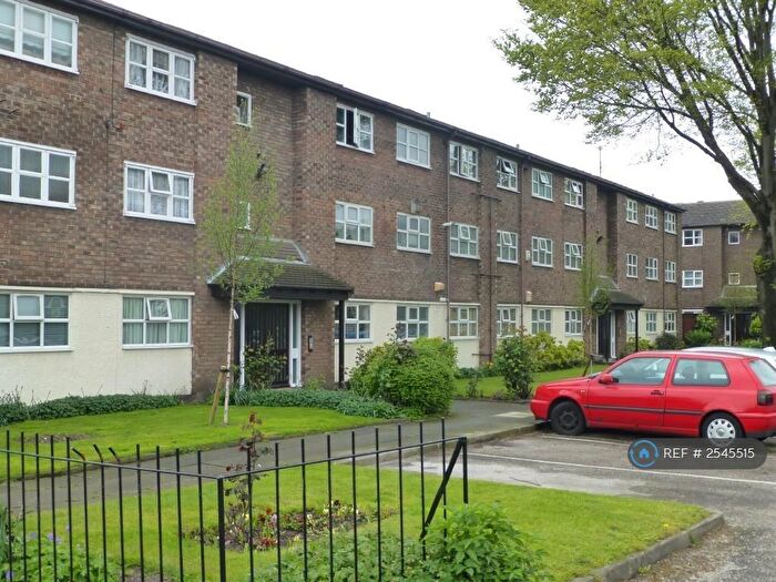 3 Bedroom Flat To Rent In Halidon Court, Bootle, L20