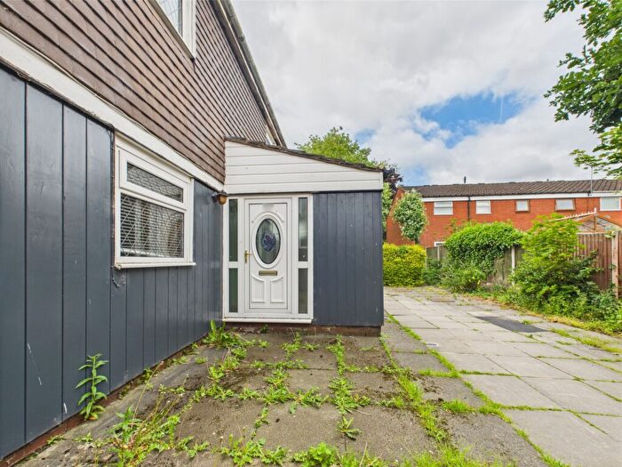 3 Bedroom End Of Terrace House For Sale In Tongbarn, Skelmersdale, WN8