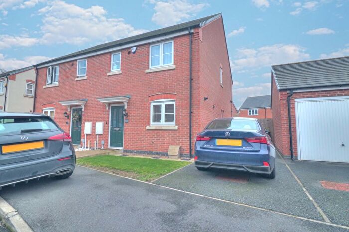 3 Bedroom Semi-Detached House For Sale In Watermead Way, Birstall, Leicester, LE4