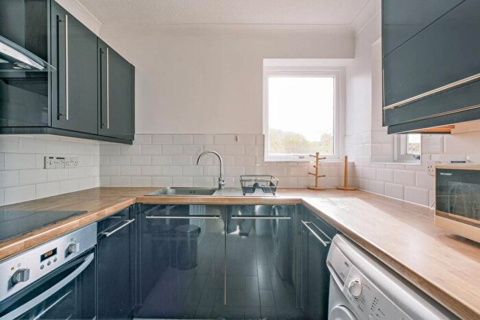 2 Bedroom Flat For Sale In Hooper Street, , Tower Hamlets, London, E1