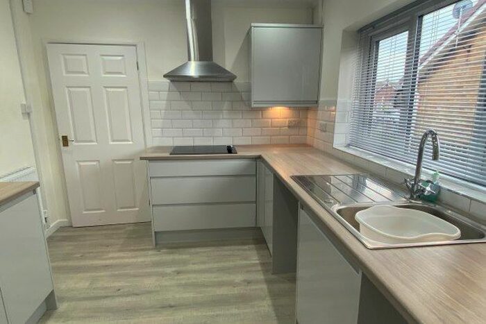 2 Bedroom Bungalow To Rent In Kingsley Road, Doncaster, DN6